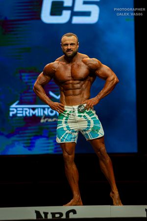 MEN'S PHYSIQUE +179